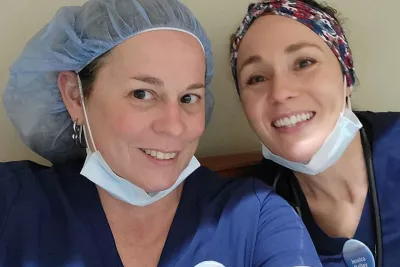 global-missions-peru-two-women-volunteers-800x800