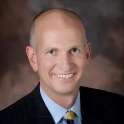 A portrait picture of author Randy Haffner