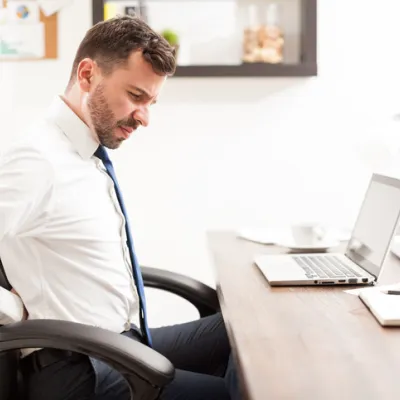 desk_job_and_back_pain_0