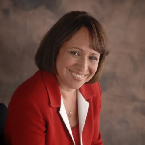 A portrait picture of author Herdley Paolini