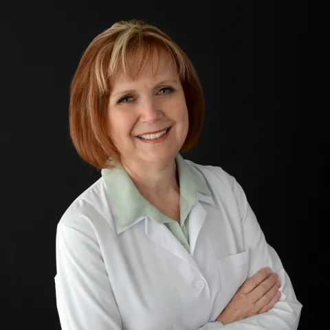 A portrait picture of author Sherri Flynt