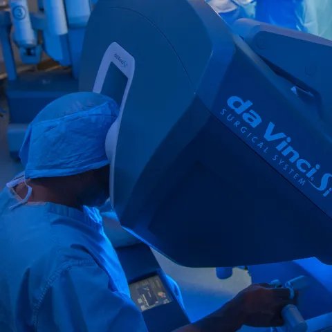 Together, da Vinci® surgery technology and your doctor have the ability to perform complex procedures through just a few small openings.