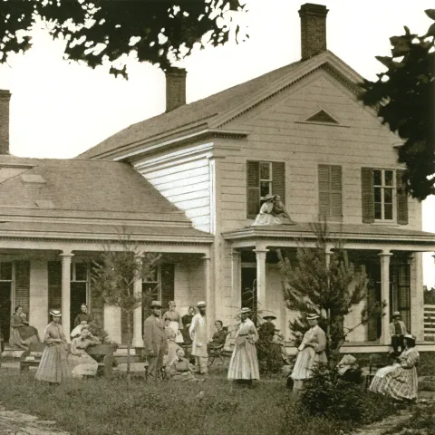 Photo of the original sanitorium in Battle Creek, Michigan opened by the Seventh-Day Adventist Church.