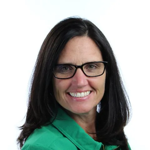 Headshot of Kaye Dunham, PharmD, CPh, BCSCP, DPLA