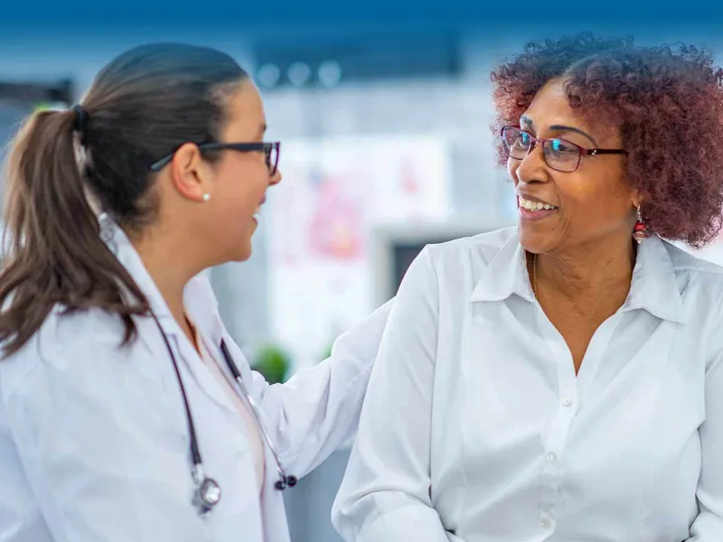 background-image-patient-with-doctor