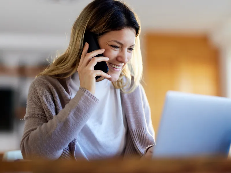 woman-on-phone-talking-with-doctor