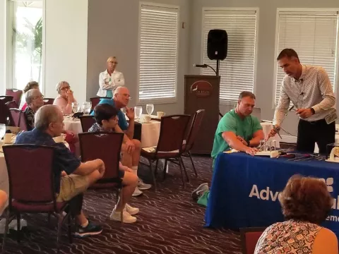 Seminar Showcases New Spinal Surgery Technology TrackX