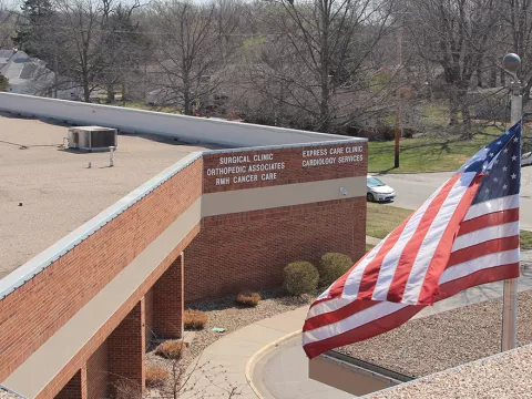 Ransom Memorial Hospital with flag on a flag pole