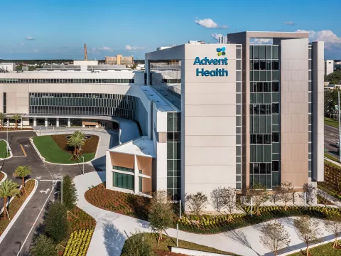 Exterior of Taneja Center for Surgery at AdventHealth Tampa.