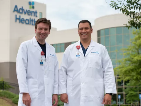 Cardiologists from AdventHealth Medical Group Cardiology at Calhoun in front of AdventHealth Gordon