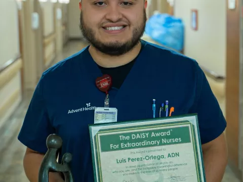 AdventHealth Hendersonville Celebrates Award-Winning Nurse for Making Authentic Connections with His Patients 