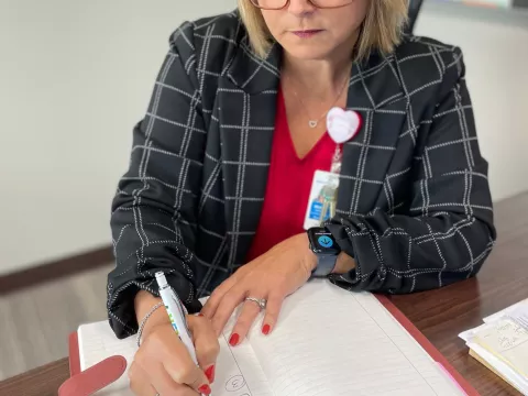 AdventHealth Fish Memorial CNO, Michele Johnson practices her gratitude by writing three positives about her day.