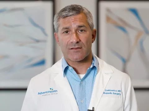 Meet Dr. Mark Zunkiewicz: Orthopedic Surgeon