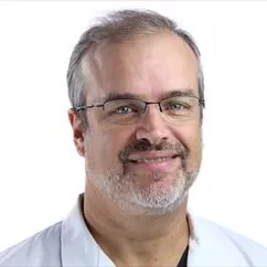 Photo of Eduardo Oliveira, MD