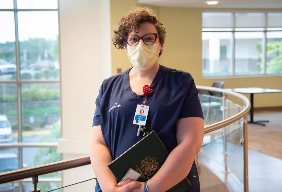 Jaimee Hulsey RN recipient of the Daisy Award.