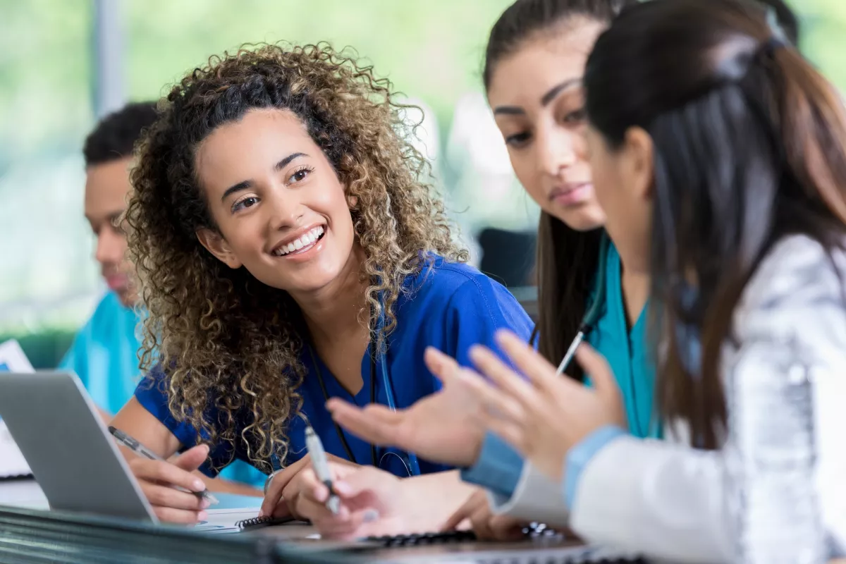 Young women with a computer.