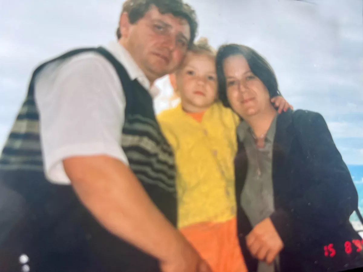Tamara Djurin with her mother and father