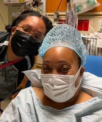 Javonne WIlliams with her daughter just before going into her chemotherapy port surgery on January 18, 2022.